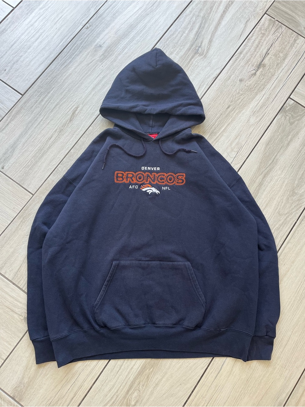 Vintage Denver Broncos NFL Hoodie Size XL